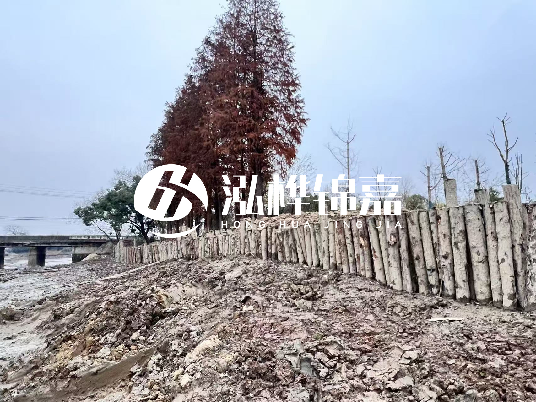 平?jīng)鐾跈C打木樁專業(yè)施工-松木樁工程量怎么計算的？